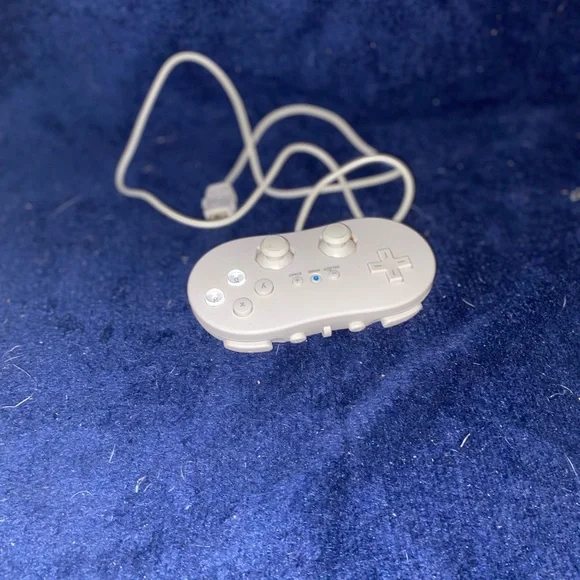 Sony White Wired USB Game Controller with Dual Analog Sticks