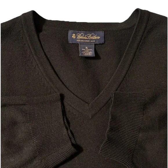 Brooks Brothers Men’s Merino Wool Blend V-Neck Sweater Size XL Black Long Sleeve