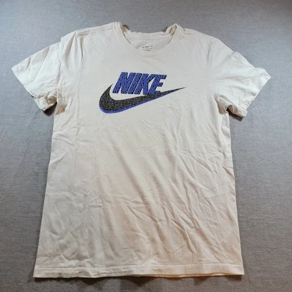 Vintage Nike Graphic T-Shirt Womens M White Short Sleeve Swoosh Logo Sportswear