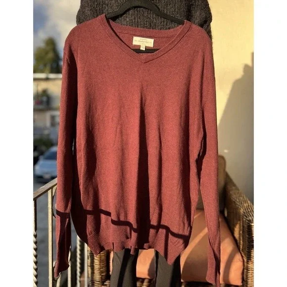 Hawker Rye Men’s Size Large Cotton Cashmere Color Maroon Premium Quality Sweater