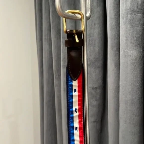 Vineyard Vines belt