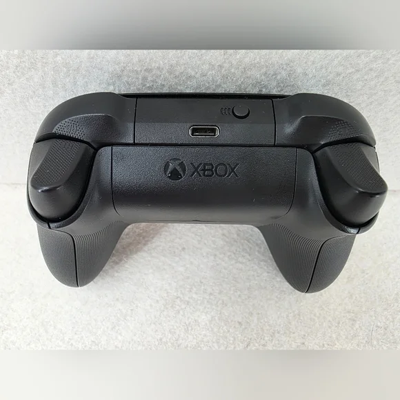 Xbox Carbon Black Wireless Gaming Remote Controller
