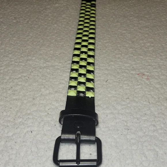 Stylish Black and Yellow Mes Belt