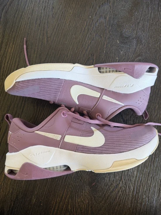 Nike Zoom Bella 6 Violet Dust Sail Women’s Sneaker size 12