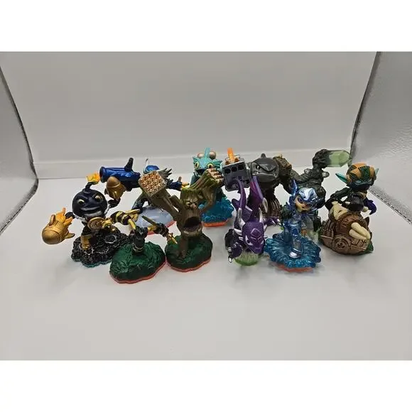 Activision Skylanders Character Figure Lot… (10 ct.)