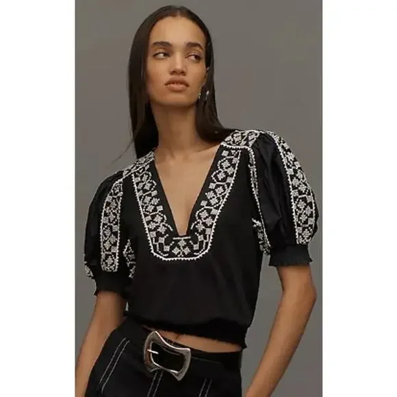 By Anthropologie Puff Sleeve Embroidered Top Black White V Neck Womens XXS