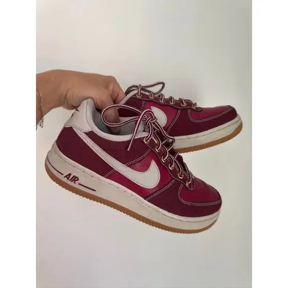 Nike Air Force 1 Low VINTAGE Classic Retro Sneakers in Red/White/Gold