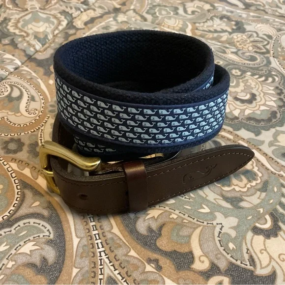 Like New Vineyard Vines Whale Canvas Club Belt Sz 30 Worn 1x