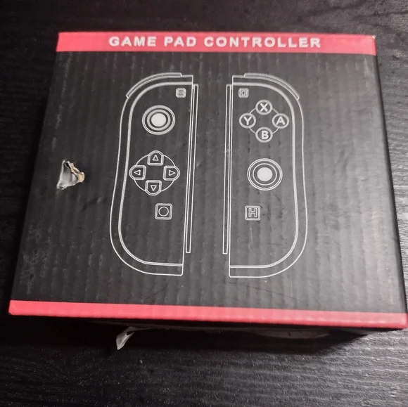Nintendo Game Pad Controller - Black and Red