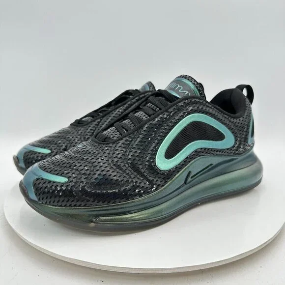 Nike Air Max 720 Throwback Future Youth Size 7Y Women 8.5 AQ3196-003 Black Shoes