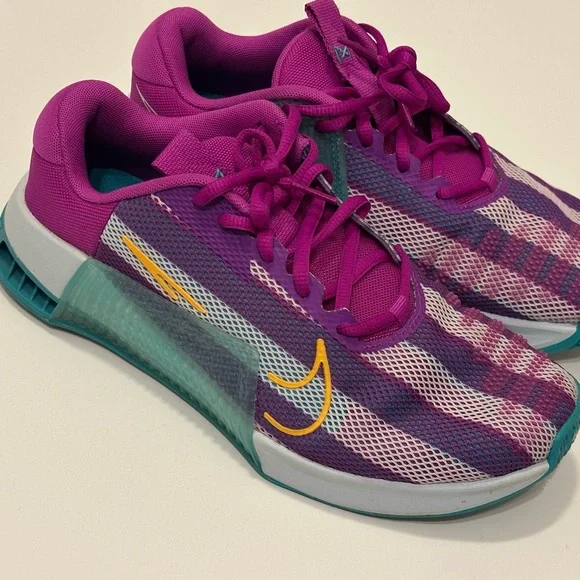 Women's Nike Metcon 9 AMP Women’s Workout‎ Shoes in Hyper Violet
