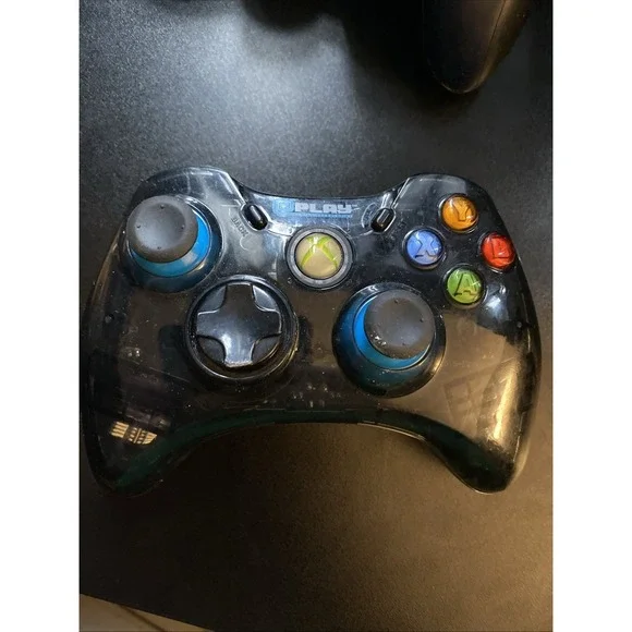 Play Gaming Wired Controller for Xbox 360 Smoke Clear Black GS-037-032