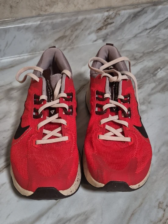 Nike Waterproof (Gore-tex) Orange Sneakers Size 9