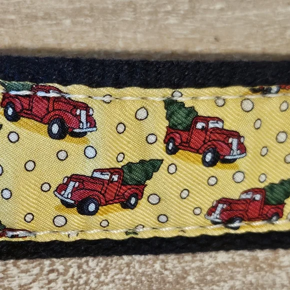 NWT Vineyard Vines Truck and Christmas Tree Canvas Club Belt - Size 1