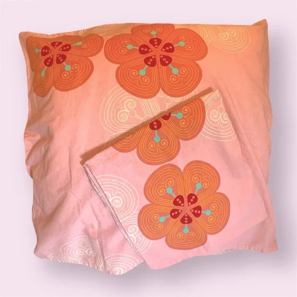 2 IKEA Rodkulla Graphic Floral Euro Shams Set