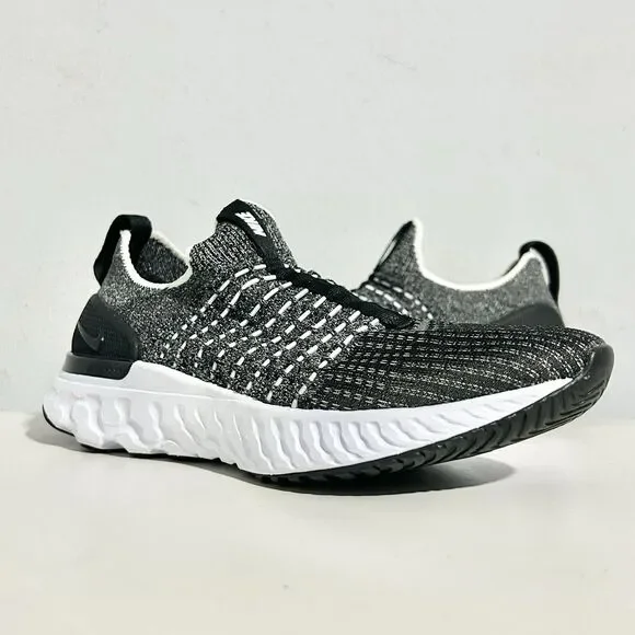 Nike Wmns React Phantom Run Flyknit 2 “Oreo” Women’s Size 7.5 Running Shoes