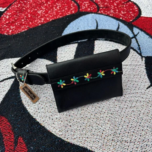 VINTAGE Y2K XHILARATION EMBROIDERED FLOWER BELT BAG SIZE KIDS RARE!