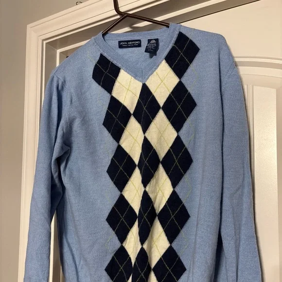 John Ashford Men's Light Blue Argyle V-Neck Sweater large