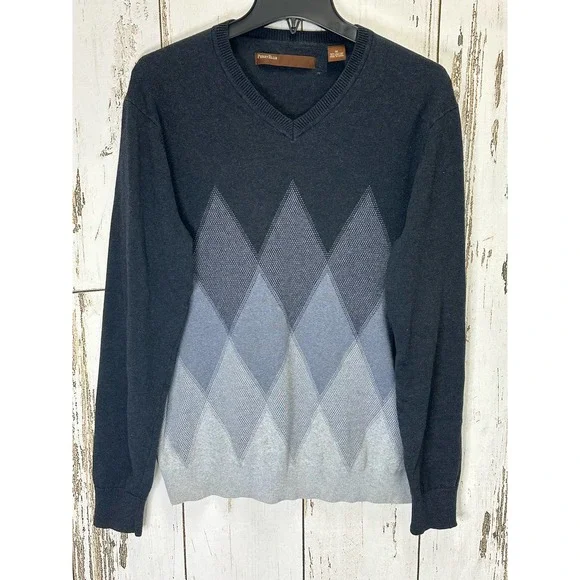 Perry Ellis Shades Of Blue V-Neck Sweater Diamond Print