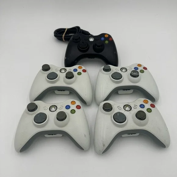 Lot Of 5 Xbox 360 Xbox Controllers FOR PARTS AND REPAIR