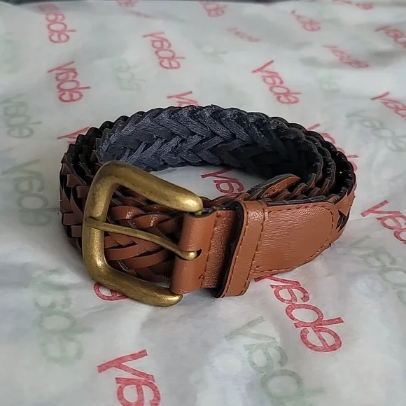 Brown Weaved Faux Leather belt Sz 12 Kids