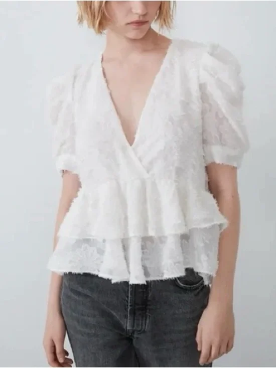 Zara Ivory Ruffle Blouse Peplum Puff Sleeve V Neck Boho Romantic Top