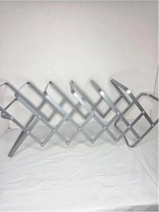 Vintage Accordion Style Magazine & Vinyl Record Rack – Expandable Silver Metal