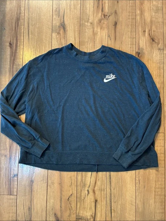 Nike Crewneck Long Sleeve Loose Fit with White Logo