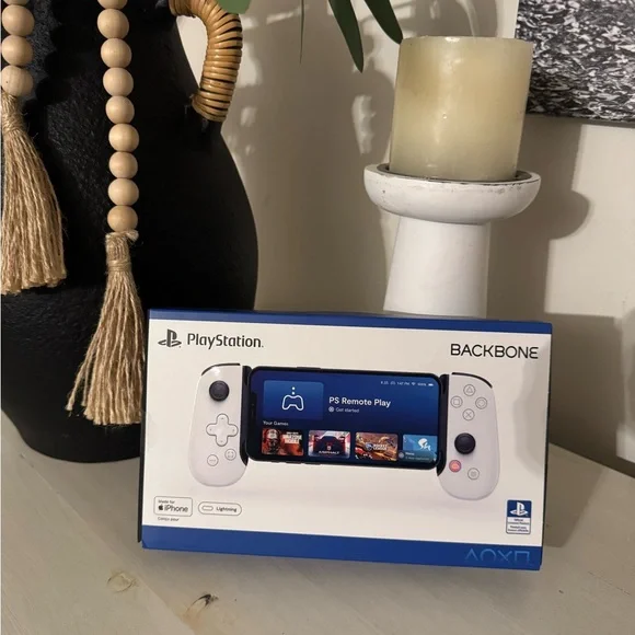 Sony PlayStation Lightning Backbone Controller NEW IN SEALED PACKAGE!!- White