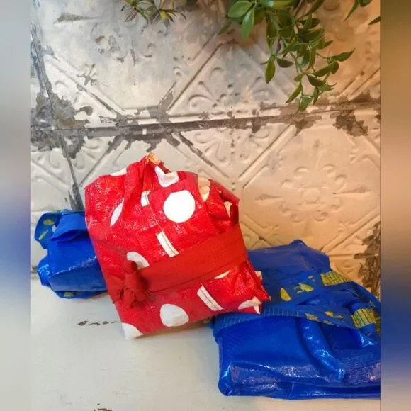 IKEA FRAKTA Used Bags 3 each 1 Red/White and Blue Reusable Tote Bags
