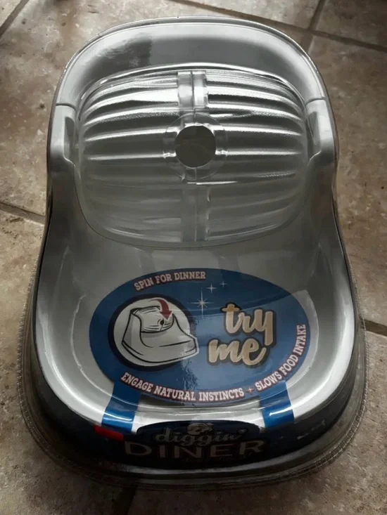 Petmate Plastic Diggin’ Diner Paw Activated Dog Bowl