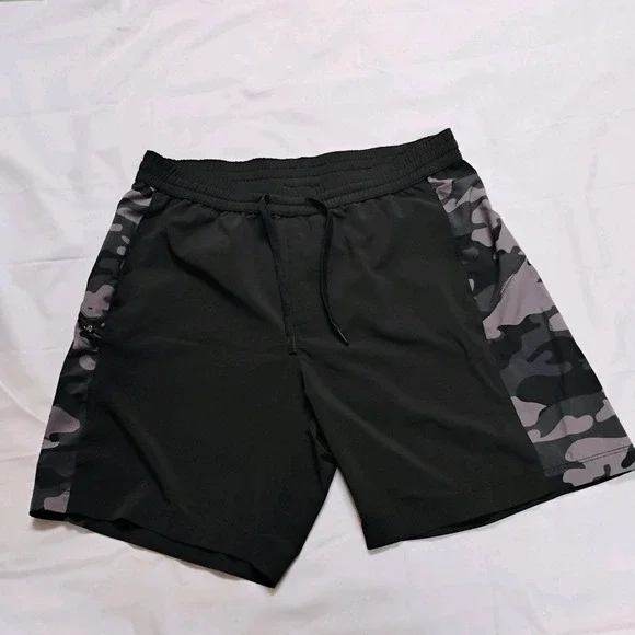 Bear‎ Bottom Shorts Men's Size Largel 7