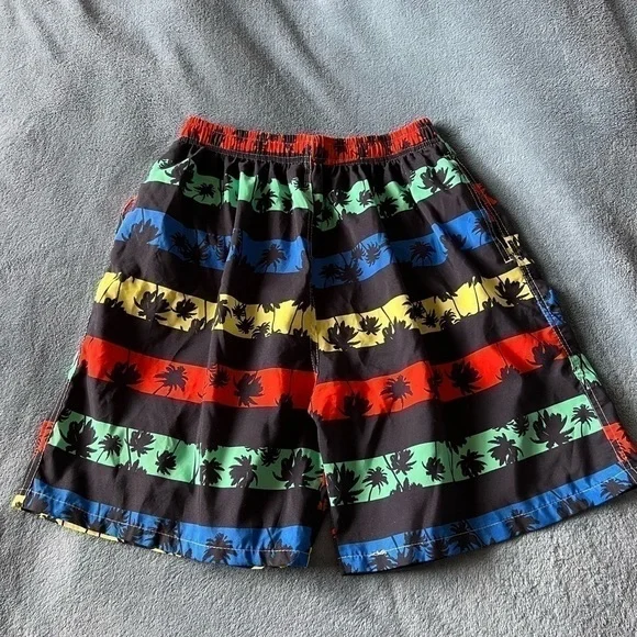 Comfort fit swim shorts size L