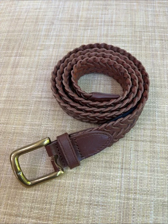 BOYS BROOKS BROTHERS WOVEN LEATHER BELT.