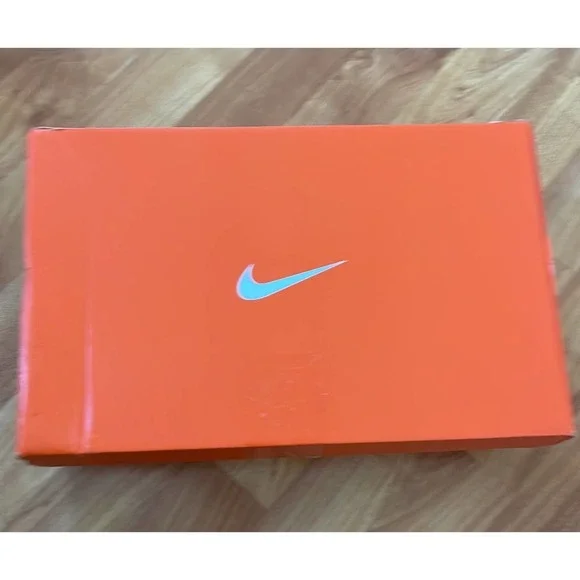 Nike empty shoe box‎