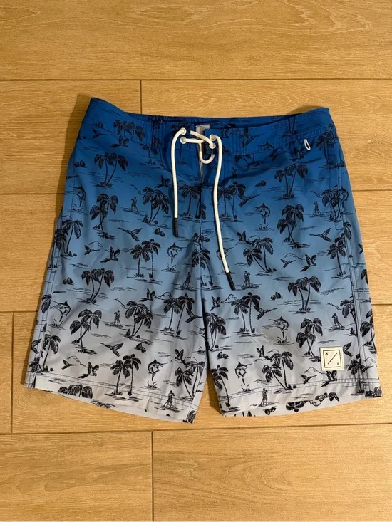 American Eagle-Men’s swim trunk-size medium