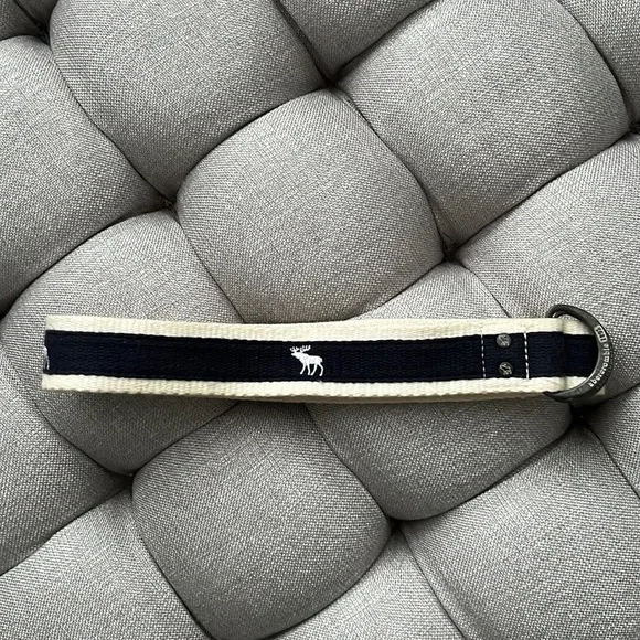 Abercrombie Kids Navy Blue and Cream Moose Logo Belt