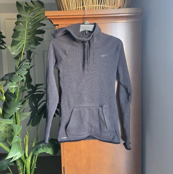Nike therma fit grey hoodie