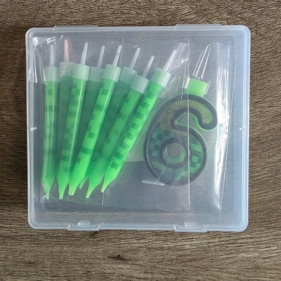 Green Pixelated Gamer Birthday Candle Set Number 6 Video Game Theme 8pc New