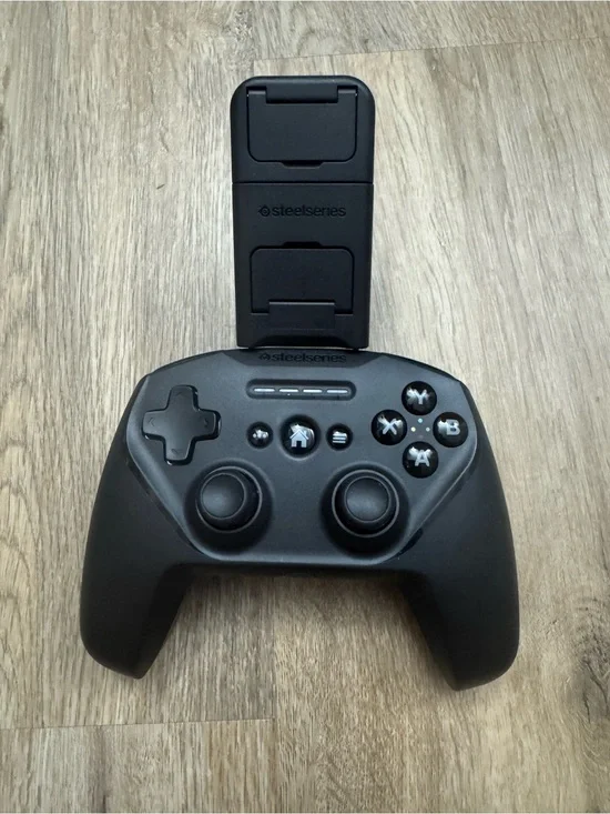 SteelSeries Black Bluetooth Gaming Controller