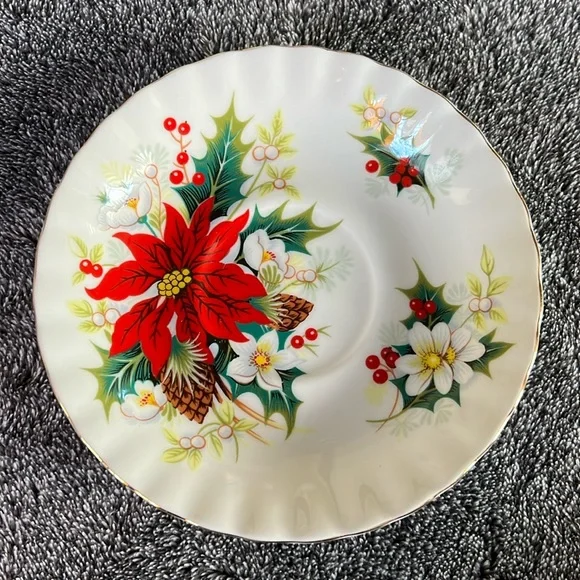 ROYAL ALBERT POINSETTIA SAUCER ONLY, BONE CHINA ENGLAND VINTAGE REPLACEMENT