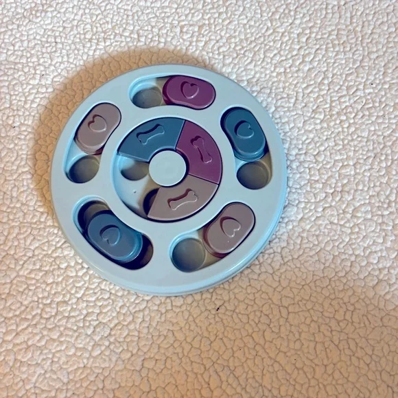 Puzzle feeder
