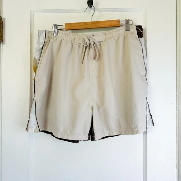 Bermuda Bay Surfwear | 90s Y2K Vintage Brown Hawaiian‎ Swimsuit Trunks in Brown