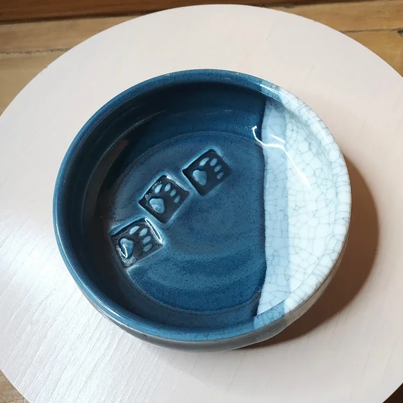 D SHAPIRO Pottery Pet Bowl