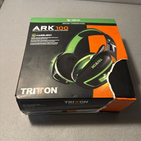 Mad‎ Catz Tritton ARK 100 Amplifed Stereo RGB Wired Headset Xbox One Black/Green