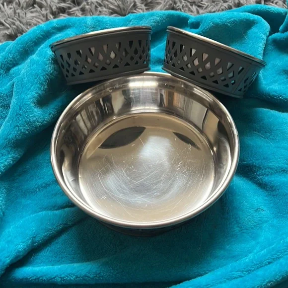 Dog bowls