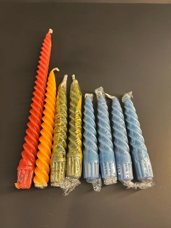 Vintage swirl Candles - Multicolor (Red, Orange, Green, Blue) Lot of 8