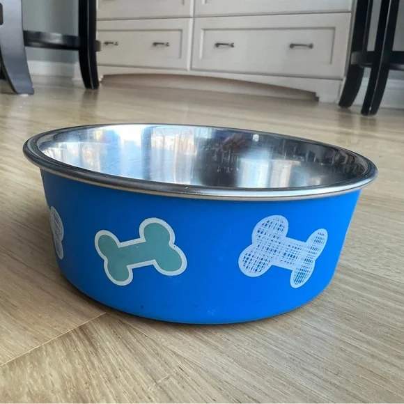 Stainless Steel Pet Bowl Blue With Dog Bone Design Non Skid Bottom