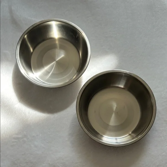 Elevated Dog Bowl Boots & Barkley™ -Gray