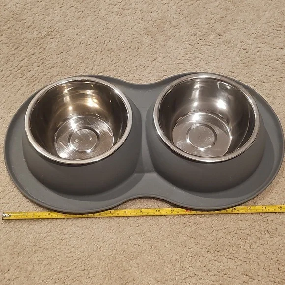 Stainless Steel Double Pet Bowl with Gray Rubber Mat